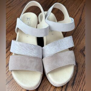Mephisto Gianna sandals size 38
